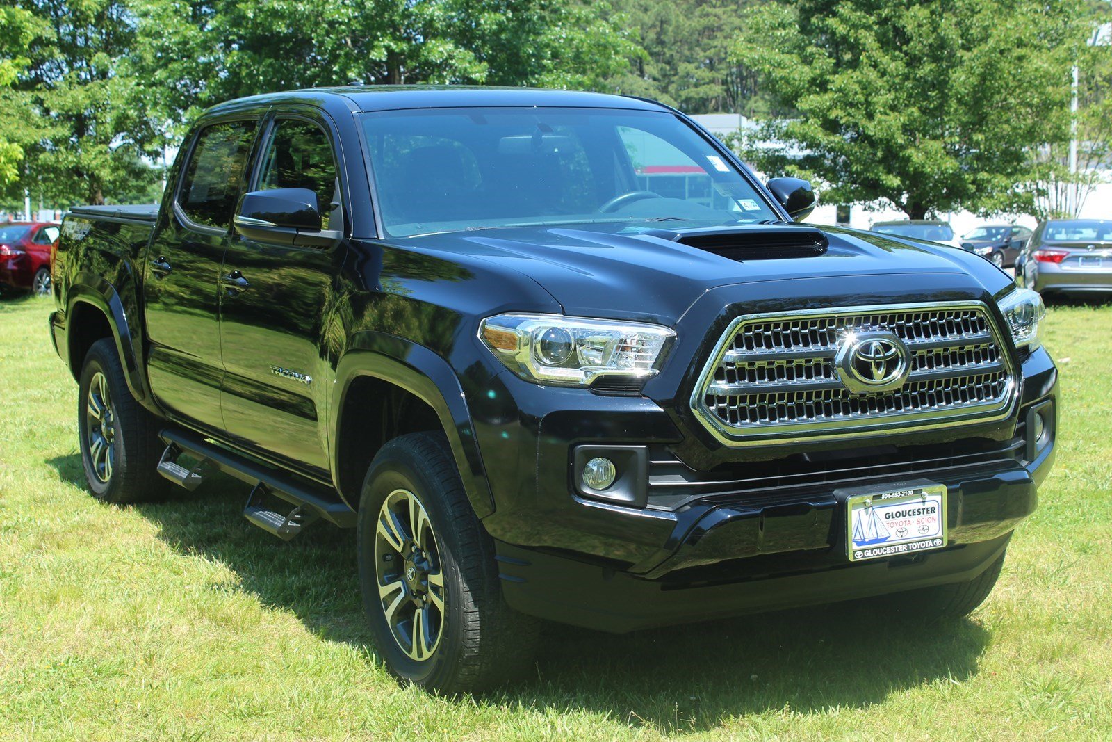 Pre-Owned 2016 Toyota Tacoma TRD Sport Crew Cab Pickup in Gloucester #