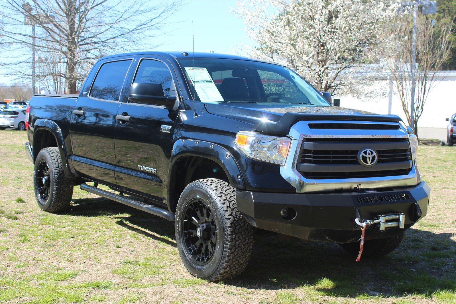 Pre-Owned 2015 Toyota Tundra 4WD Truck SR5 Crew Cab Pickup in