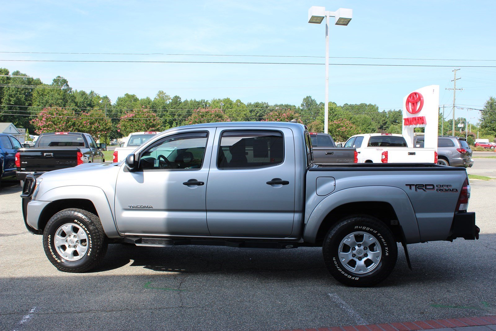 Pre-Owned 2014 Toyota Tacoma DBL CAB 4WD V6 MT Crew Cab Pickup In ...