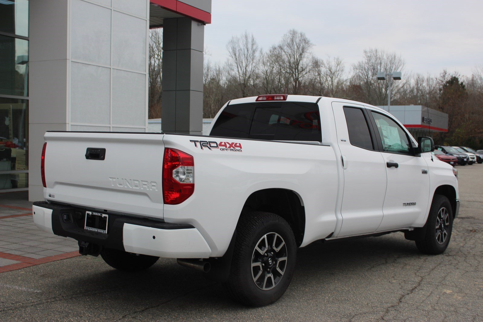 New 2019 Toyota Tundra 4WD SR5 Crew Cab Pickup in Gloucester #8481