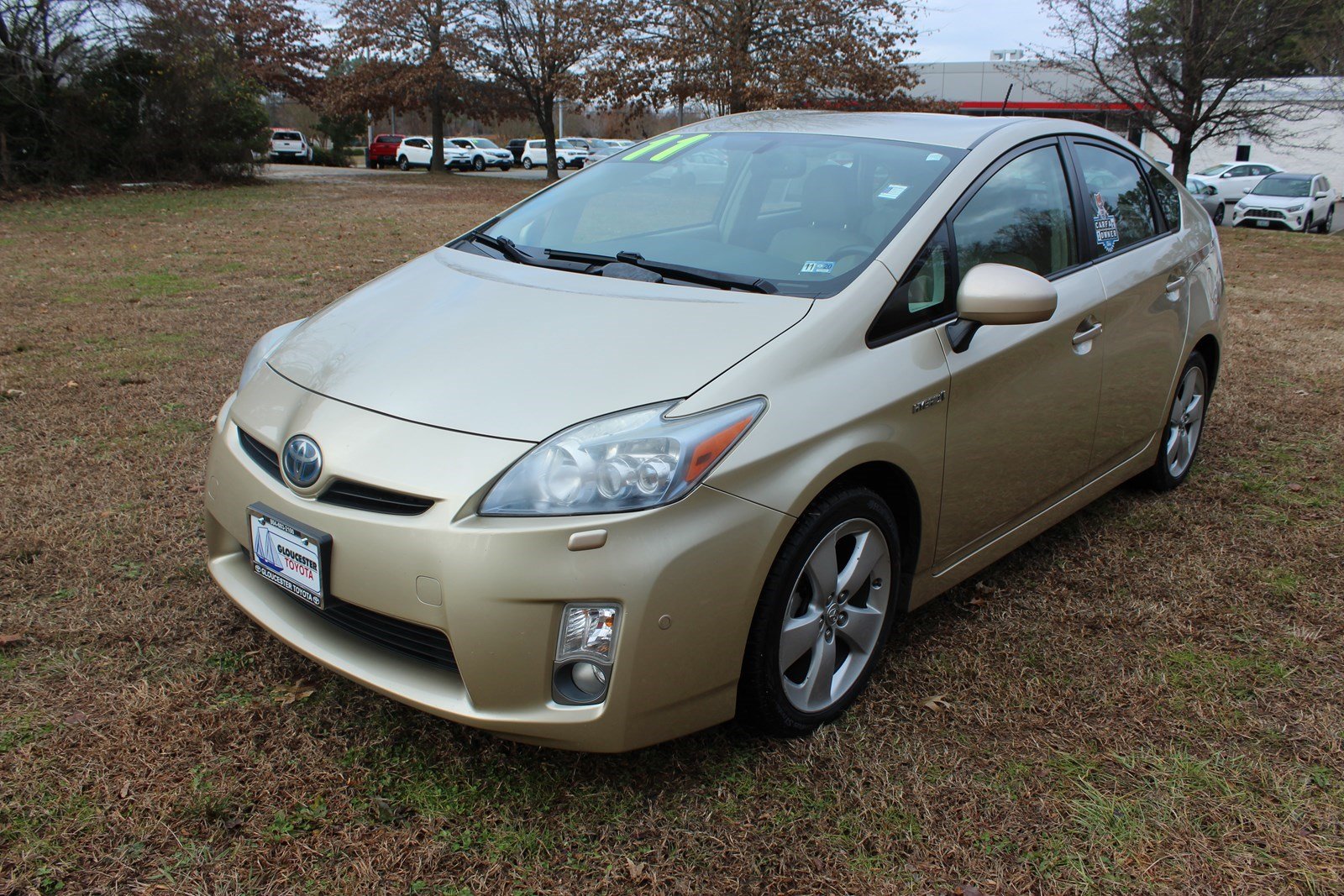 PreOwned 2011 Toyota Prius V Hatchback in Gloucester