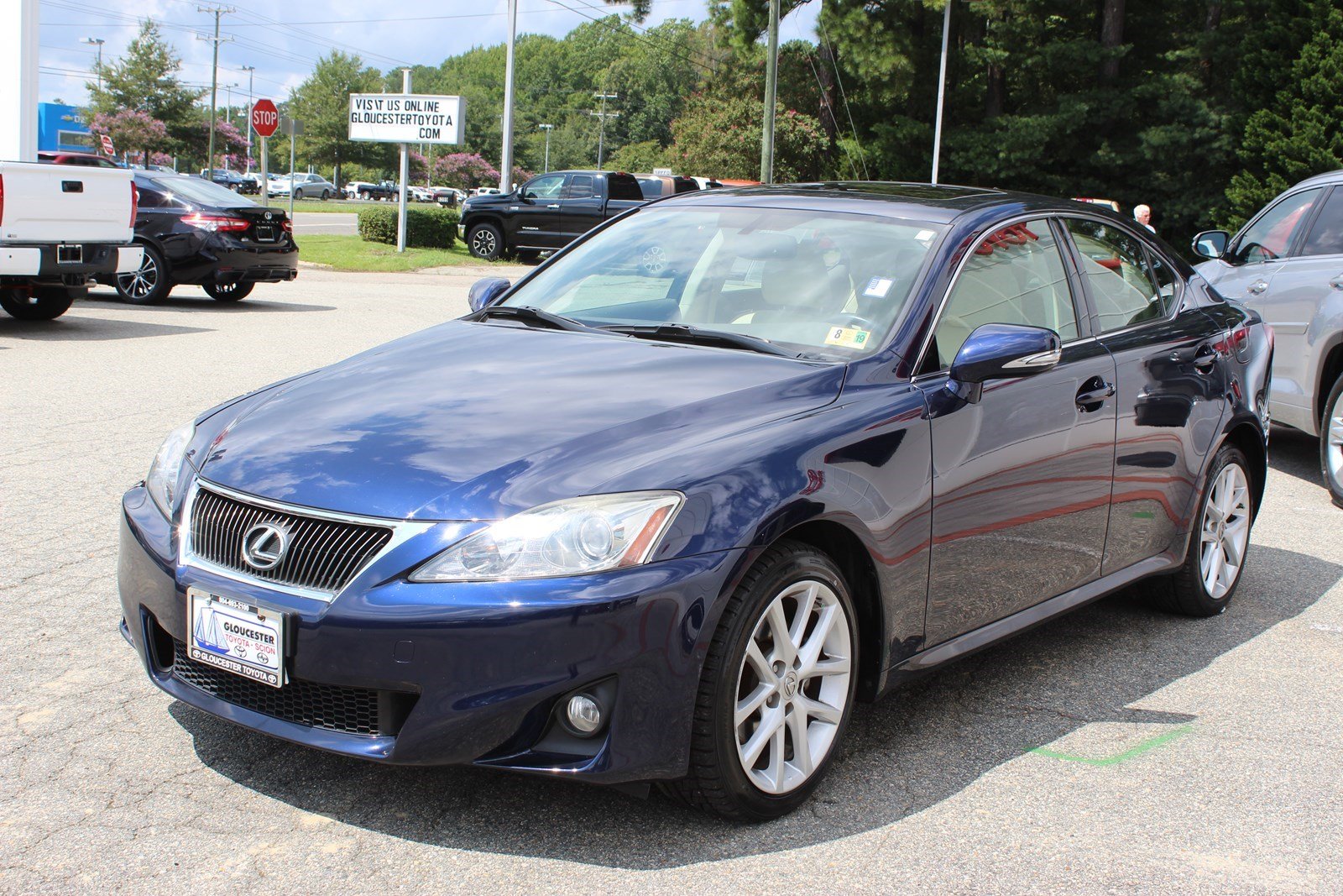 Lexus is 250 2012